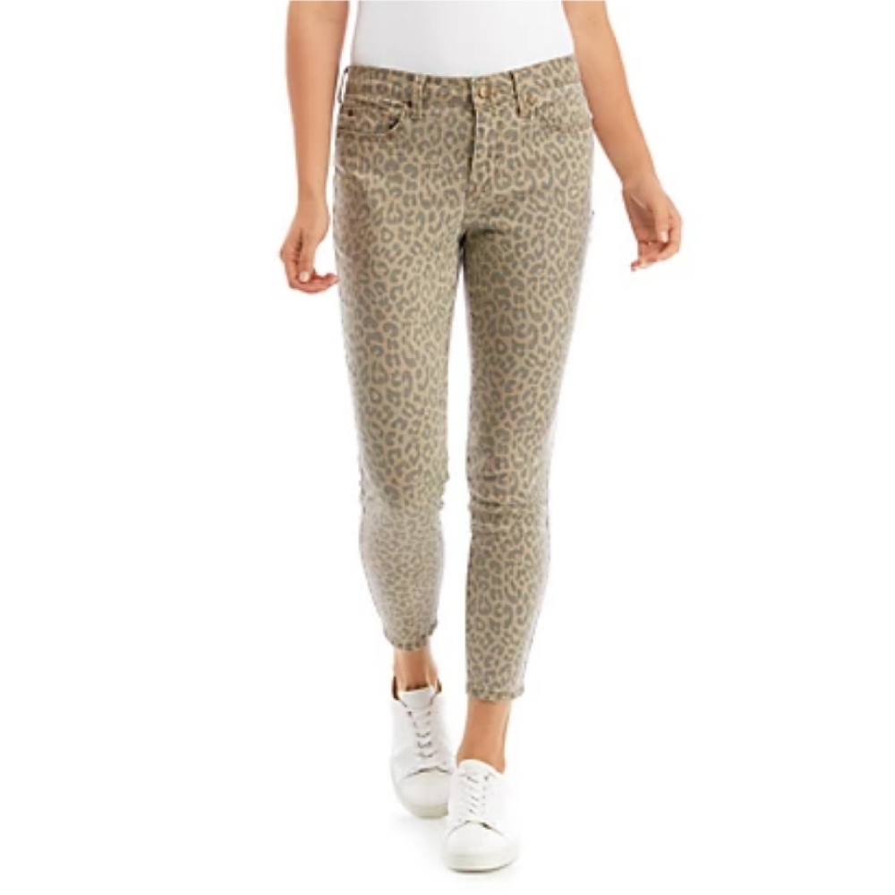 New Directions Leopard Print Skinny Jean NWT